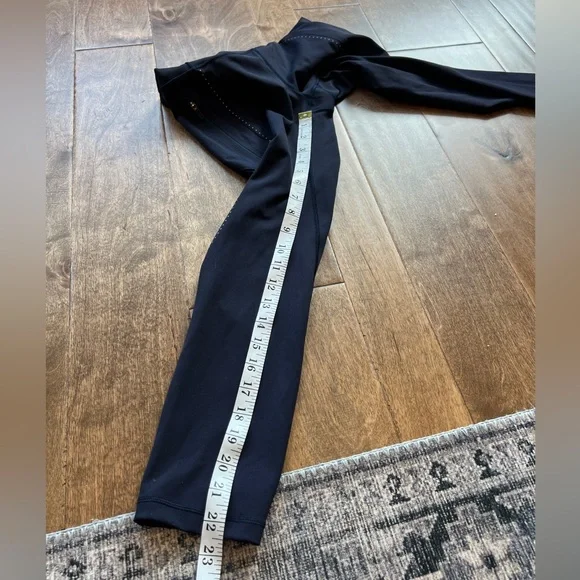 Lululemon women’s extra mile crop size 4 - Picture 8 of 8